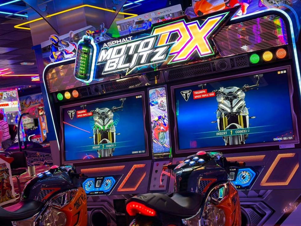 Asphalt Moto Blitz Motion Twin