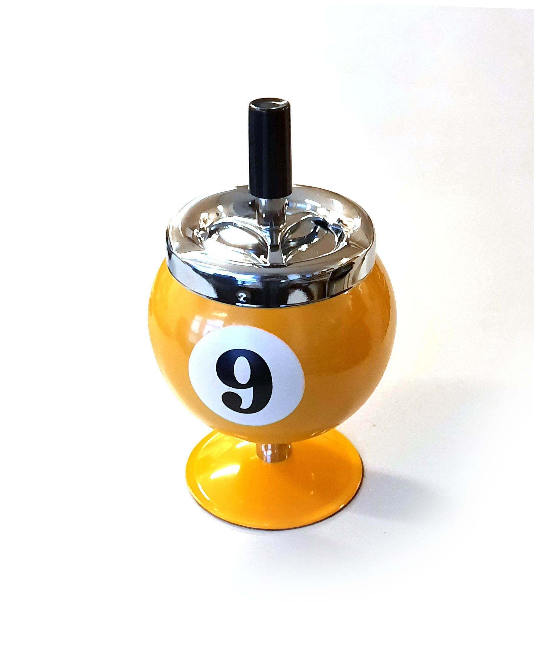 9-Ball Aschenbecher